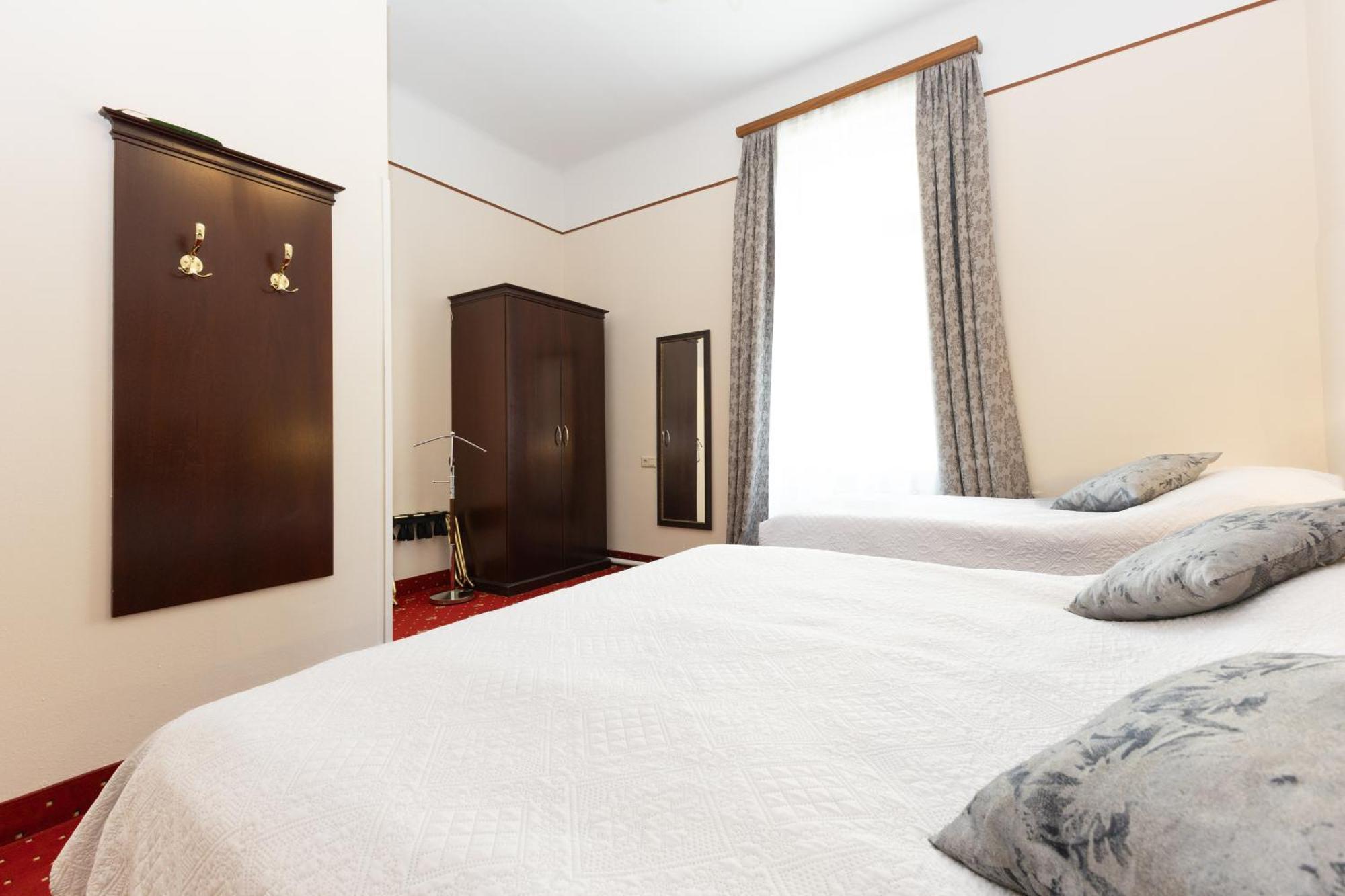 Hotel Viktoria Schoenbrunn Vienna Luaran gambar