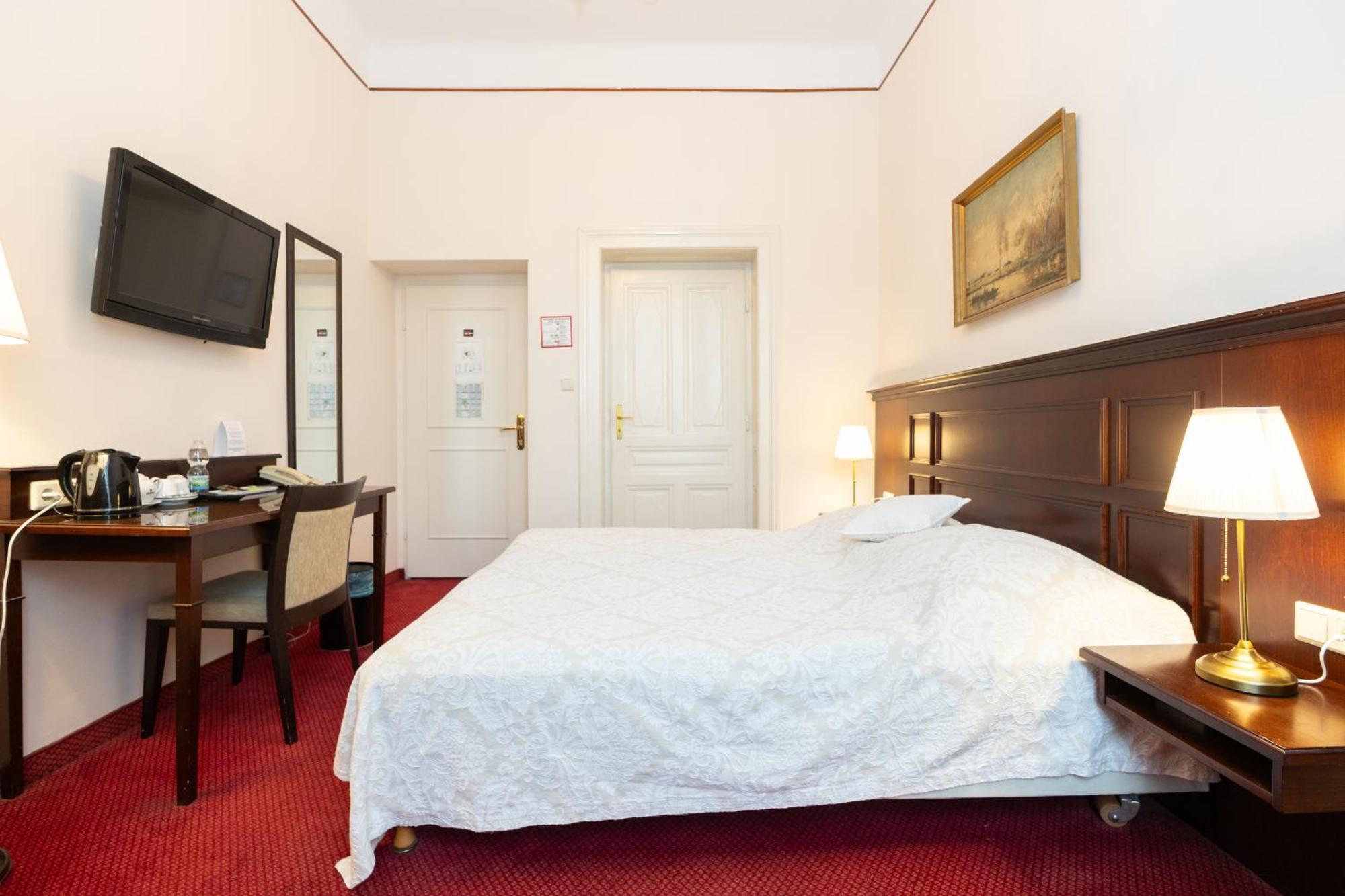 Hotel Viktoria Schoenbrunn Vienna Bilik gambar