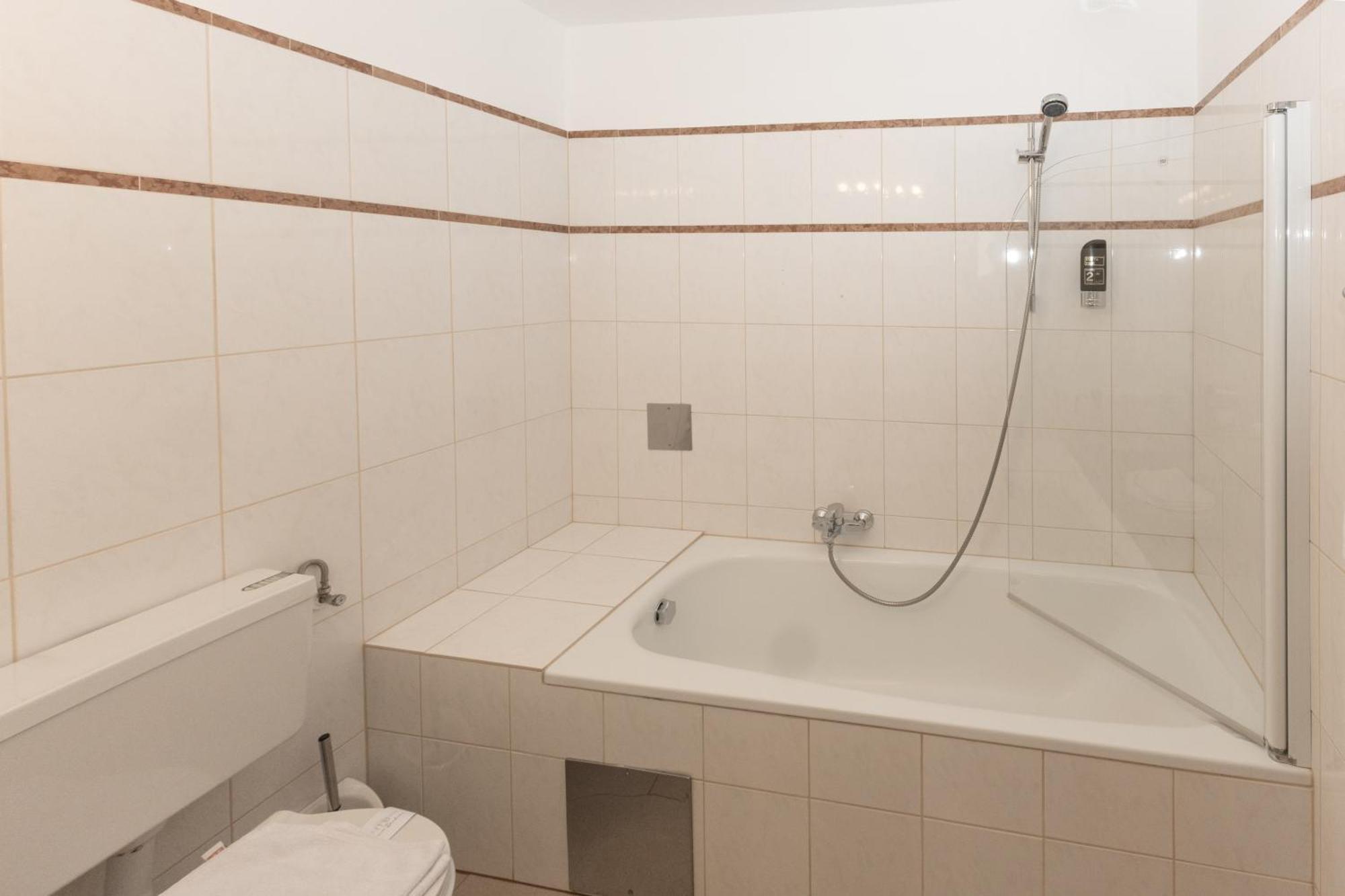 Hotel Viktoria Schoenbrunn Vienna Bilik gambar